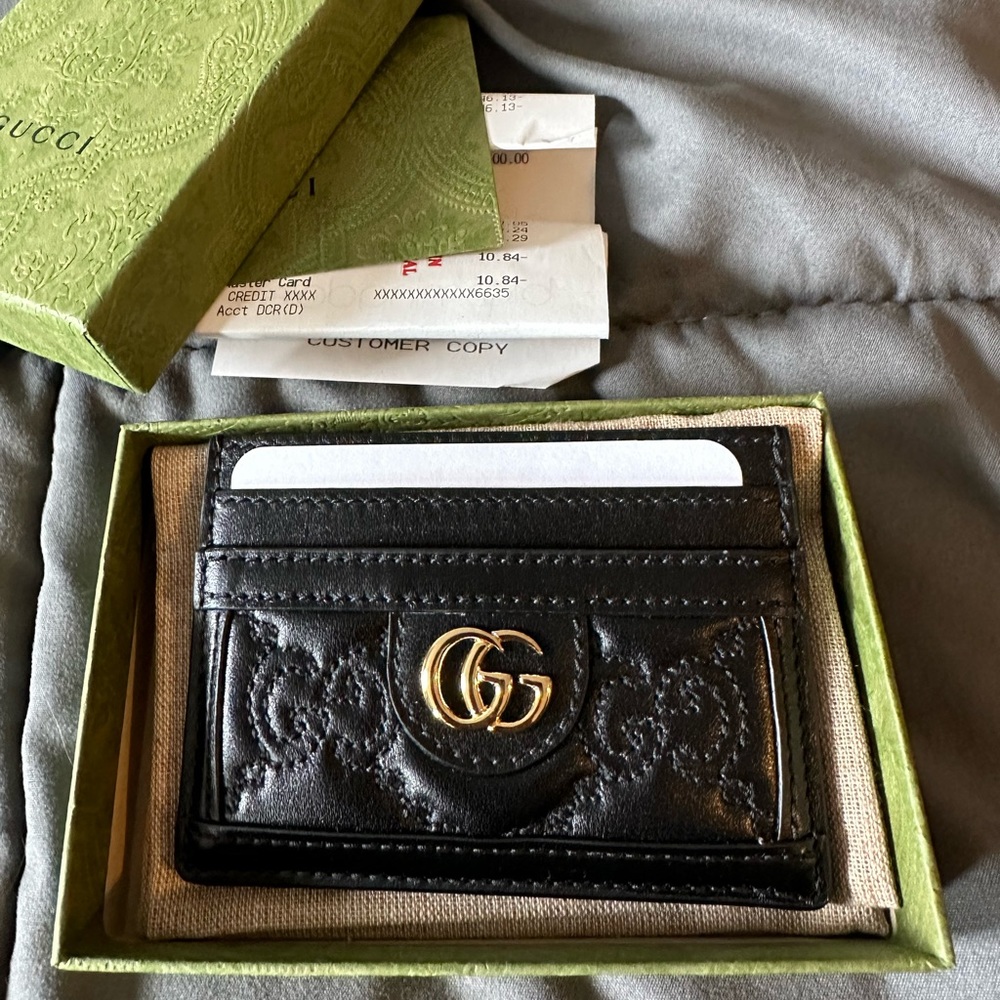 Brand new in box Gucci card holder with gold GG logo